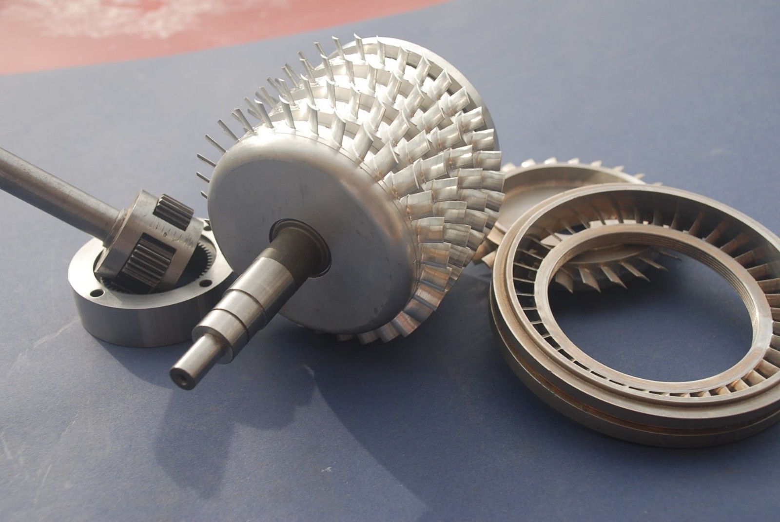 It has 2 different head adapters, software to access all the flow info, . BangShift.com Axial Supercharger