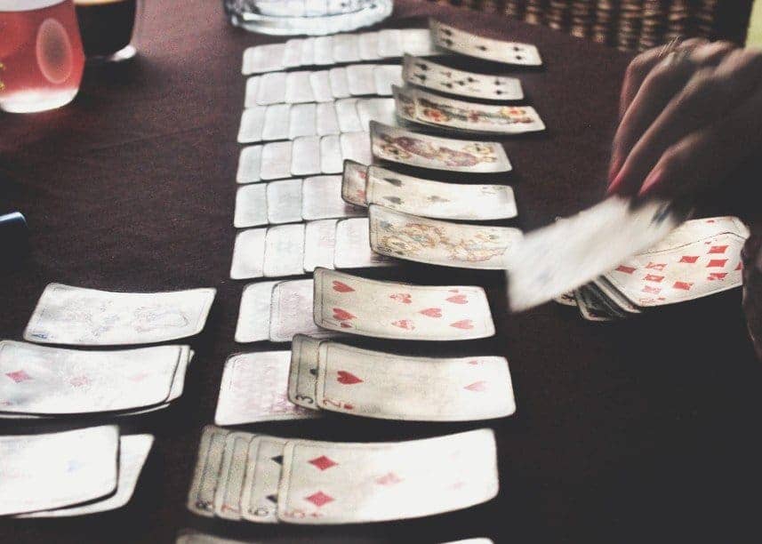 02/06/2021 · this solitaire variant is a unique single player card stacking game requiring two decks of cards with the aces removed from play (total of 96 cards). 5 Single Player Card Games That Are Fun And Challenging