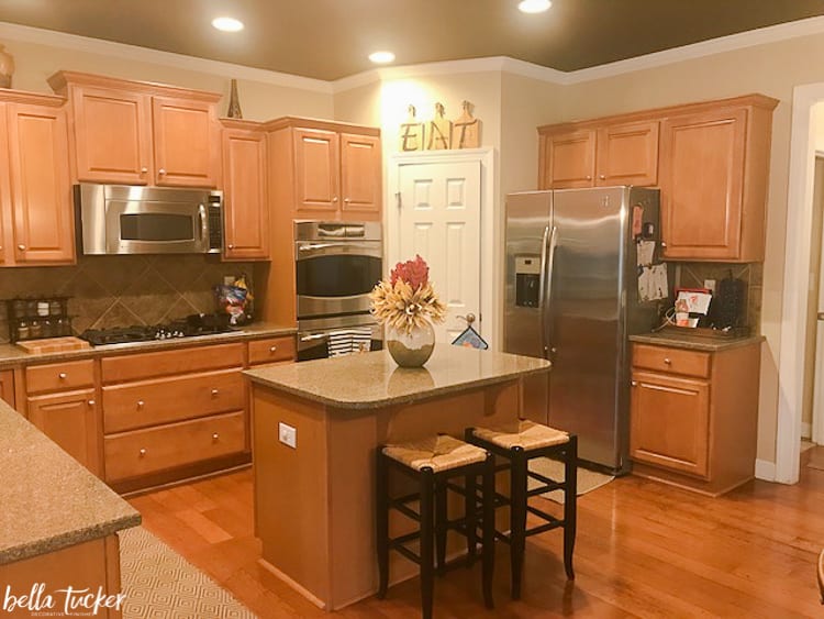 20+ Best Fixer Upper Kitchens Inspirations