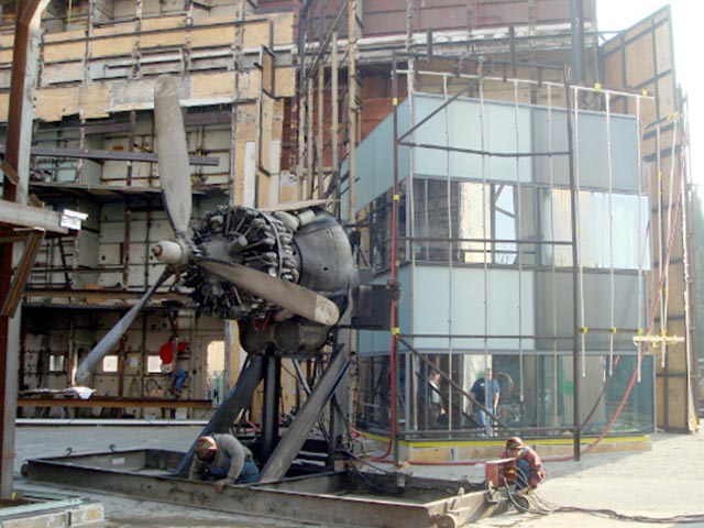 Modified american architectural manufacturers association (aama) nozzle test at curtain wall mockup. Benson Performance Mockup Revised2 Benson Curtain Wall And Benson Glass