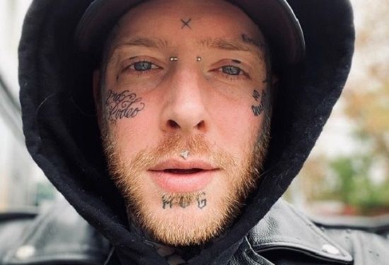 Tom Macdonald's Face, Neck, And Forehead Tattoos – Out Of The Wilderness 375_x_550_jpg