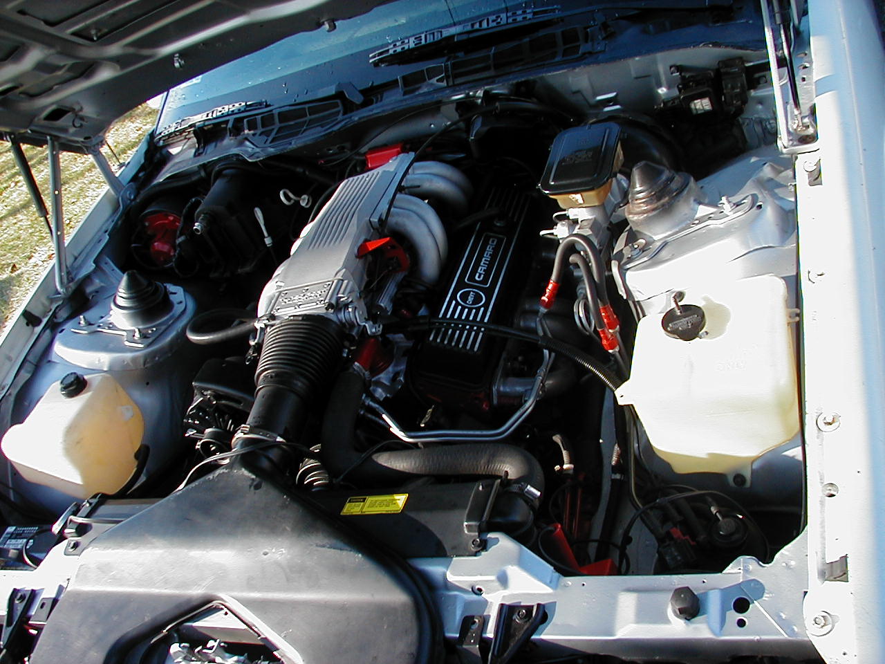 ✓pague em até 6x sem juros. John in RI White 1987 Camaro IROC Z28
