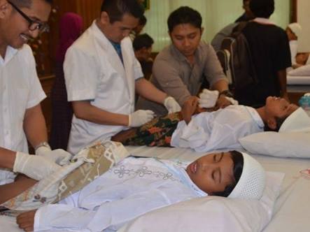 Usia Berapakah Sebaiknya Anak Laki-laki Dikhitan? | Bincang Syariah