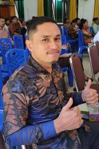 Doni Koli ♥ Associate Writer