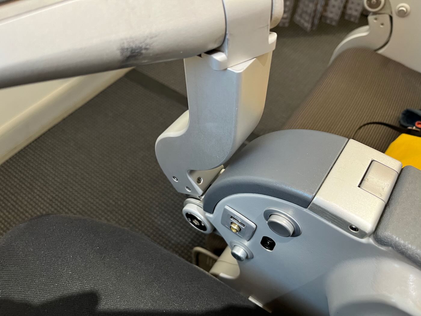 飛行紀錄 日本航空 JL96 帶一歲寶寶的一打一飛行 你絕對猜不到的日航寶寶餐 - 一口冒險 Bitesized Adventure 飛行紀錄 日本航空 JL96 帶一歲寶寶的一打一飛行 你絕對猜不到的日航寶寶餐 - 一口冒險 Bitesized Adventure
