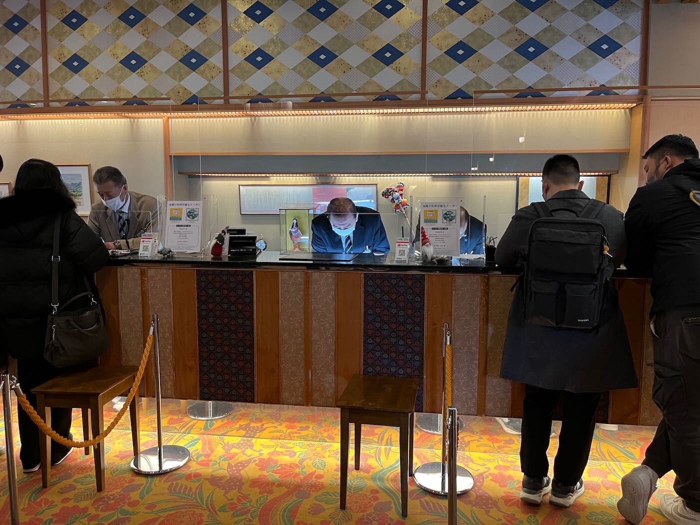 北海道住宿 定山溪 花楓葉 Hana Momiji 花もみじ溫泉旅館一泊二食 離札幌最近的溫泉鄉 - 一口冒險 Bitesized Adventure