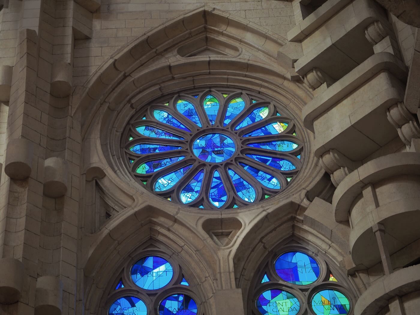 巴賽隆納景點 聖家堂 La Sagrada Familia - 一口冒險 Bitesized Adventure 巴賽隆納景點 聖家堂 La Sagrada Familia - 一口冒險 Bitesized Adventure