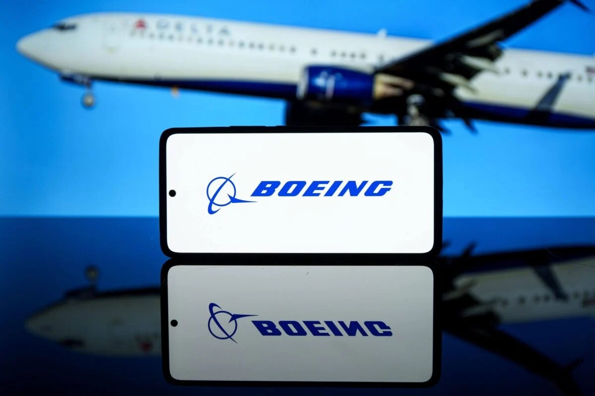 Boeing (BA) Stock Jumps Over 2% on Chinook Drone Capabilities and Satellite Expansion
