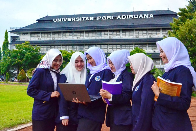 Pada prinsipnya universitas pgri semarang adalah milik masyarakat yang senantiasa mengutamakan kualitas pendidikan tingginya. Biaya Kuliah Unipa Surabaya 2021 2022 Mamikos Info