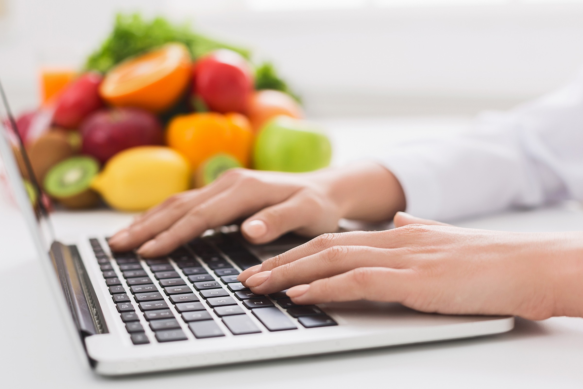 4 passos para realizar uma consulta nutricional online de qualidade