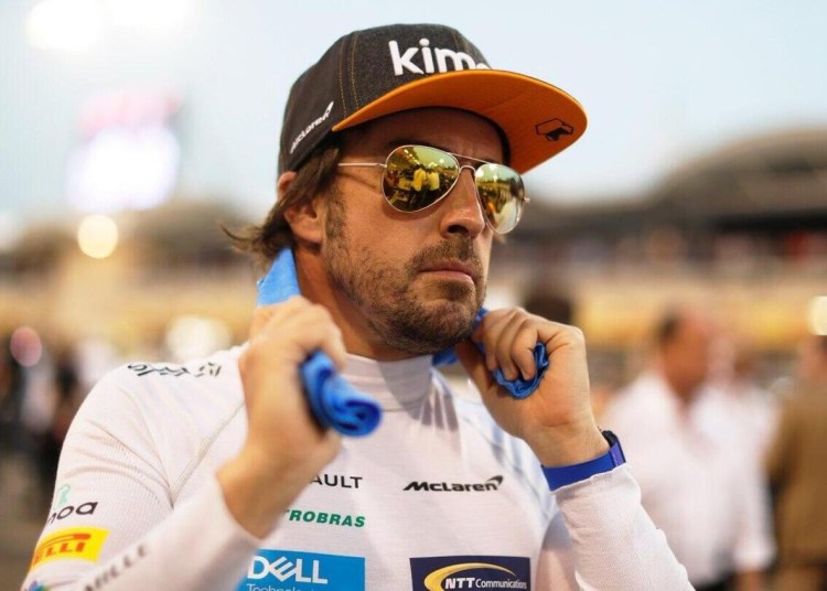 F1: Fernando Alonso coinvolto in un incidente in bicicletta