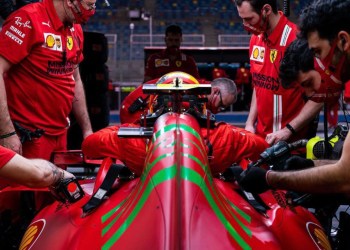 F1: 3º giorno di test in Bahrein, Verstappen è il più veloce, la Ferrari in lenta ripresa