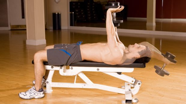 A set of squats for 20 reps immediately followed by a set of cross bench pullovers for 10 reps allows the lifter to stretch the rib cage due . Dumbbell Pullover Exercise â¢ Bodybuilding Wizard