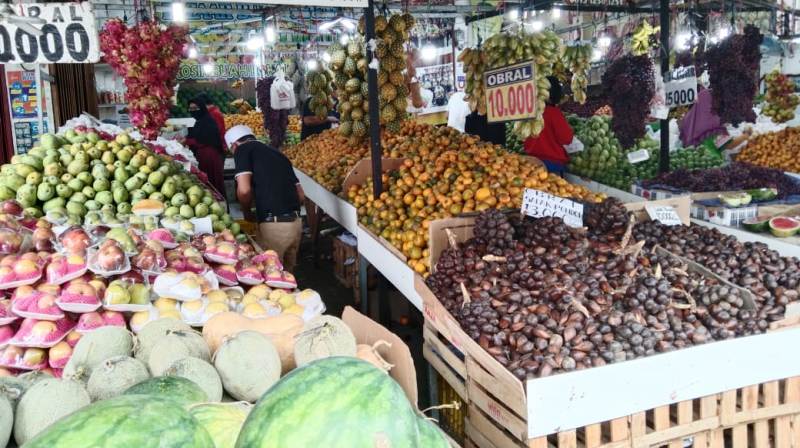 Menyediakan berbagai buah segar baik lokal maupun import dengan kualitas yang baik . Toko Buah Alimart Berkembang Disaat Mayoritas Sektor Usaha Layu Karena Covid 19 Bogor Network