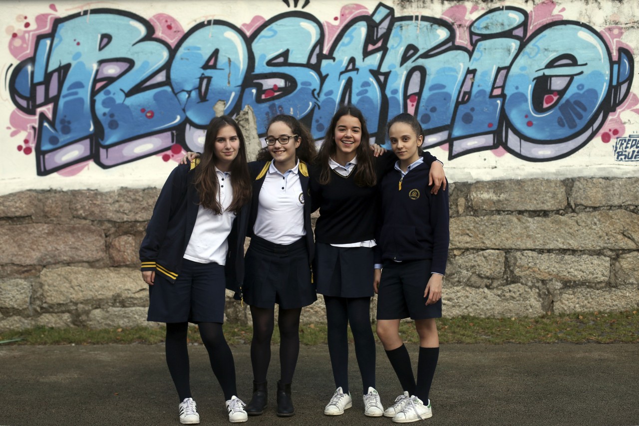 Seleções de portugal, profile picture. A melhor escola secundÃ¡ria de Portugal fica no Porto - BOM DIA