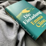 Roman | Ein Sommer in den Hamptons oder Emma Clines faszinierender Roman über Spiel und Täuschung, Vermögen und Nichts.
