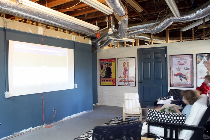 DIY Projector Screen for less than $20 -