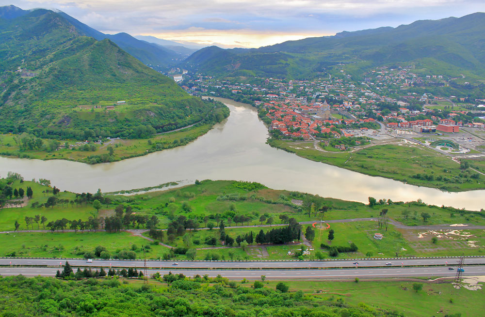 Отзывов еще нет, читайте описание маршрута и покупайте билеты онлайн. Mcheta I Dzhvari Za 4 Chasa Chto Posmotret Kak Dobratsya