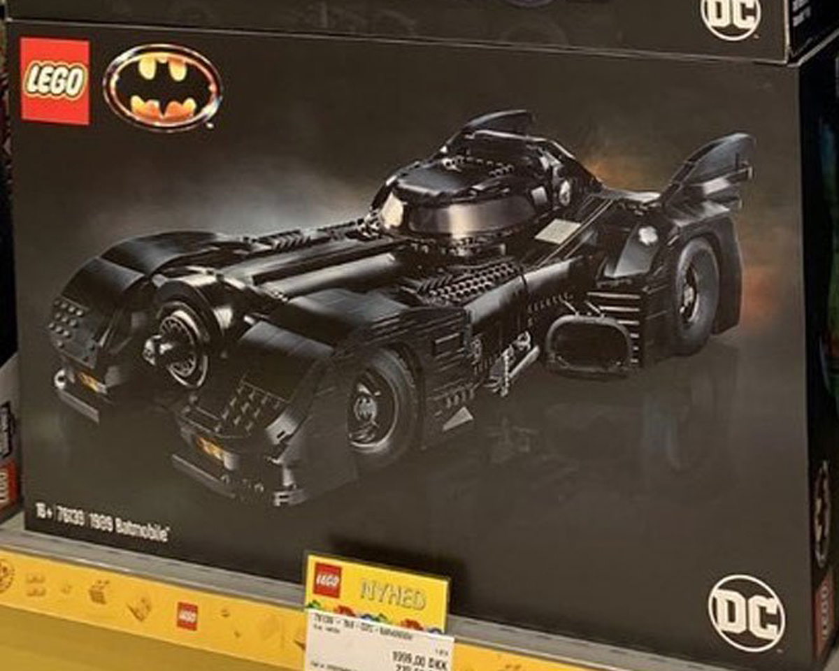 la batmobile lego