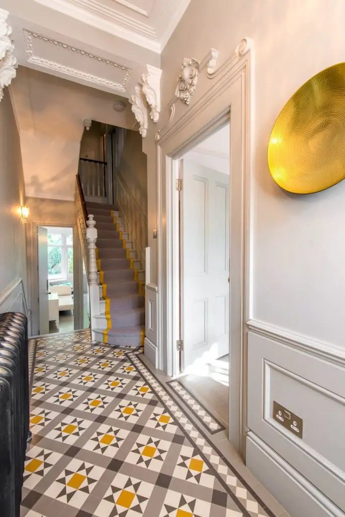 Pour couvrir les murs de la salle de bain ou de la cuisine avec un. 11 designs de carrelage parfaits pour le hall dâentrÃ©e