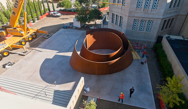 Excerpts from an article by the Daily Serving with pictures and several videos of the rigging installation of Richard Serra’s “Sequence” at Stanford University in California.
