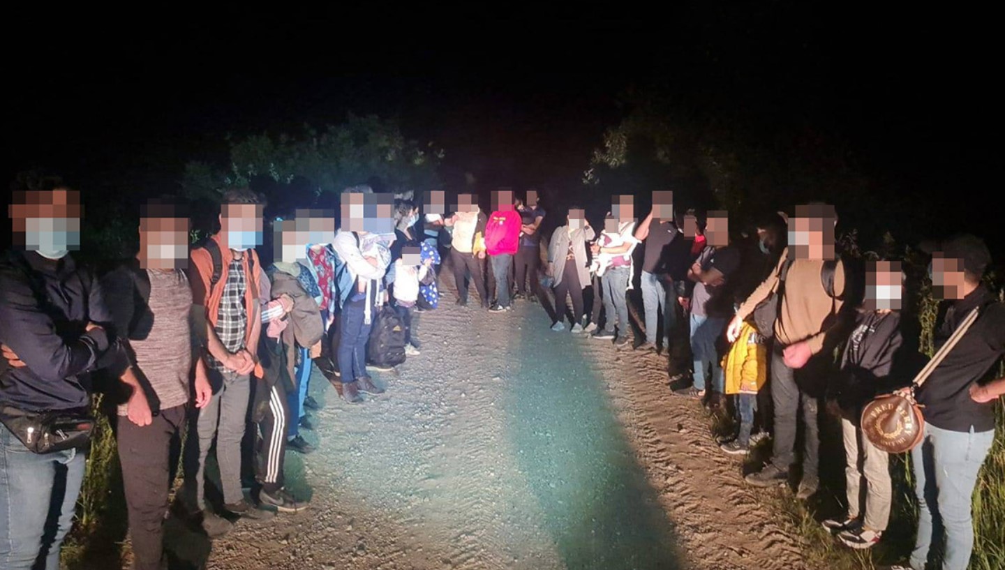 Baltarusija skelbia apie 40 sugrąžintų sumuštų migrantų, Lietuva tai neigia