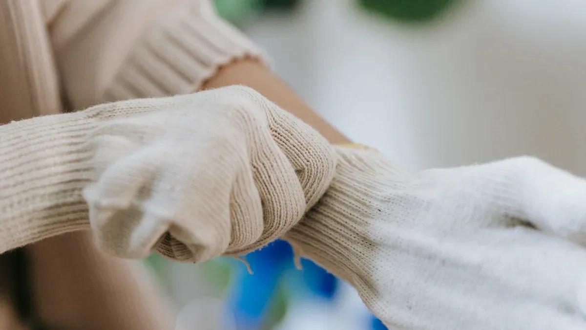 How Should ER Nurses Execute the 10-Second Doffing SOP