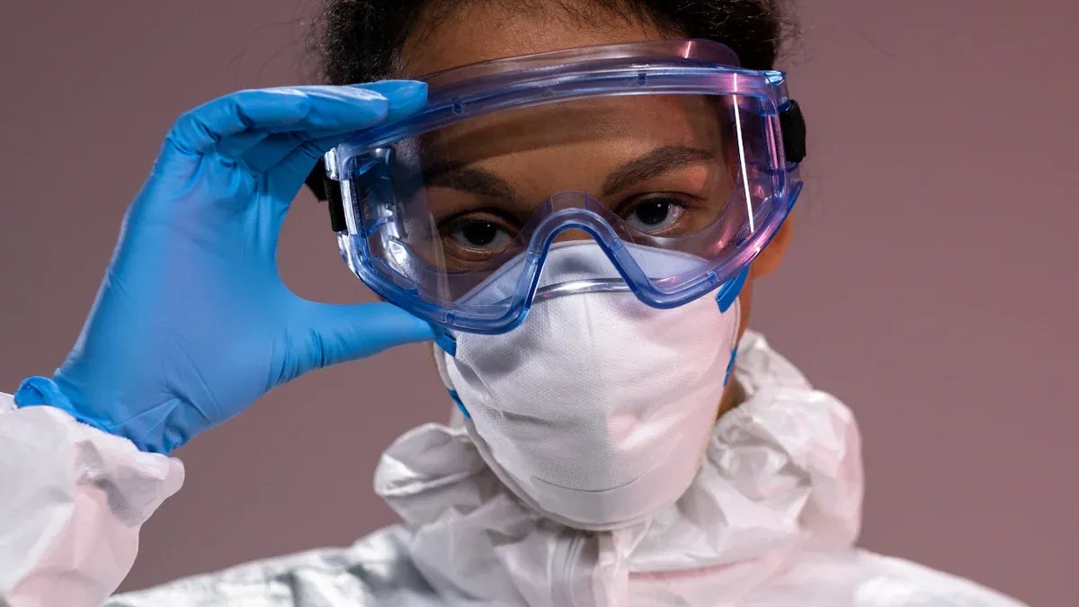 F1671 Barrier Features