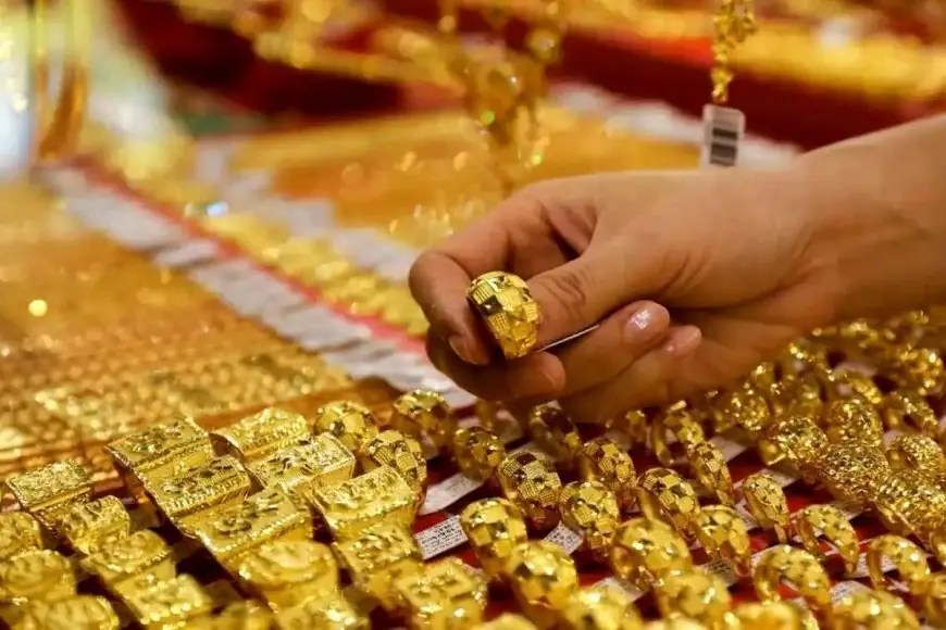أسعار الذهب تستقر قرب أعلى مستوياتها