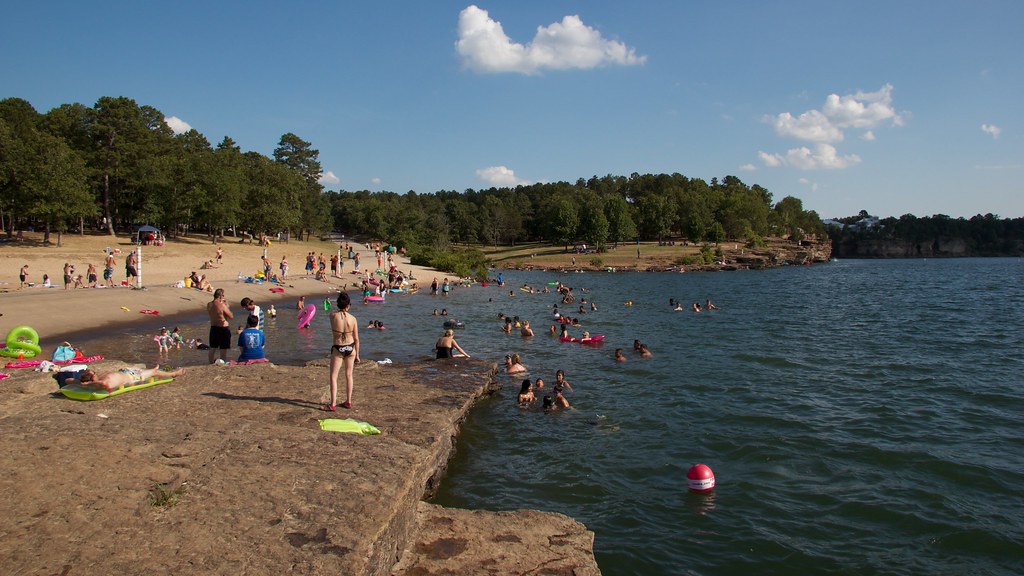 We talk about the most famous cavern and what you need to know about blanchard springs caverns. Greers Ferry Lake | Swimming at the Dam Site Park on