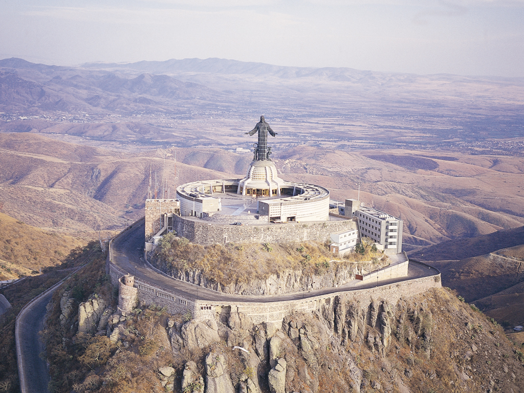 Monterrey hotels map is available. Cerro del Cubilete, Silao | En el cerro del Cubilete, centroâ¦ | Flickr