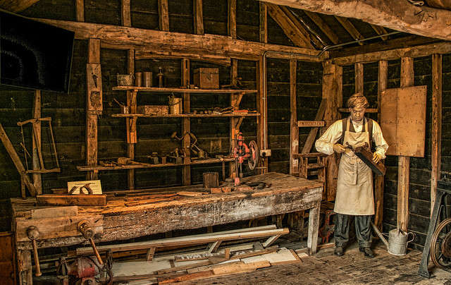 15+ New Carpenters Work Bench : Carpentry tools in the old workshop at Whitchurch Silk / 3,446 94 featured a workbench with a foot rest to complete projects on.