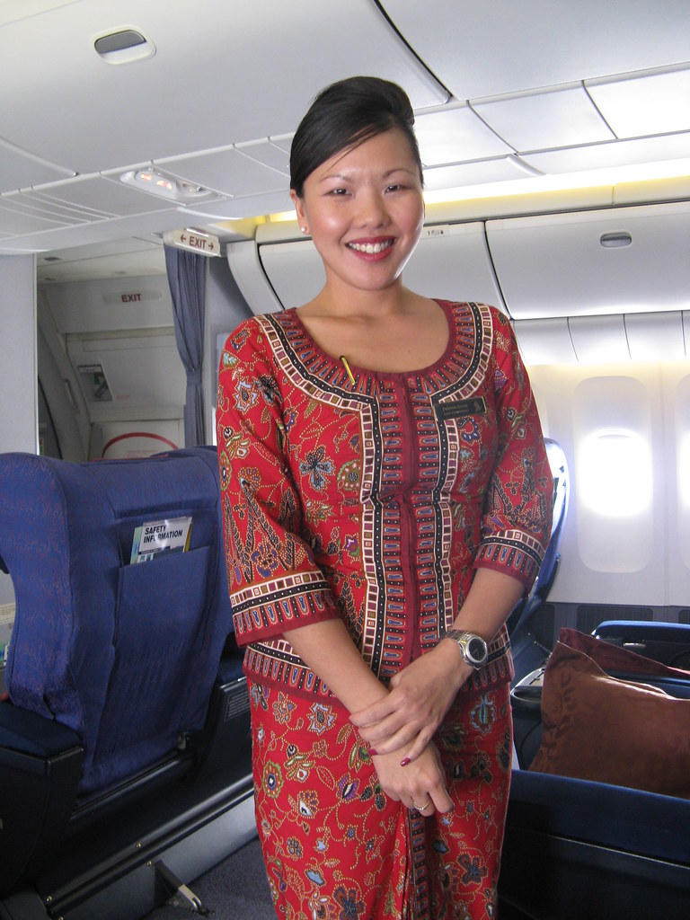 Find the perfect singapore airlines stewardess stock photos and editorial news pictures from getty images. Singapore Airlines Chief Stewardess | SQ405 - Delhi to