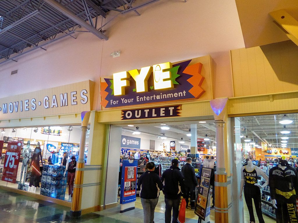 Seychelles shopping 90 percent of the population of seychelles lives in mahe, making it the best place for shopping in the seychelles islands. FYE Great Lakes Crossing | This is the largest FYE store I