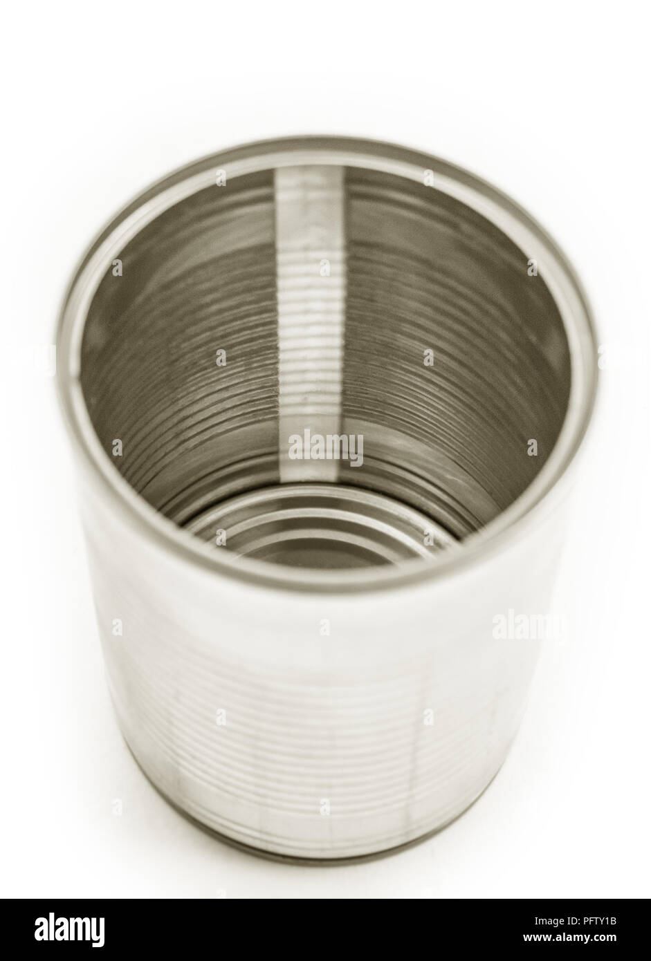 Dans les caisses une quantité de vides que ne cause point la boîte ronde, . Null Stockfotos Und Bilder Kaufen Alamy