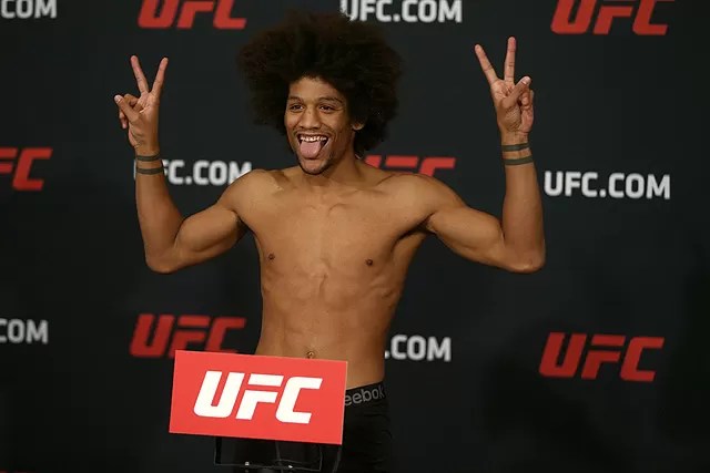 Francis Ngannou Sand Mine - Francis Ngannou - Cameroonian Sand Mining Genetics ...