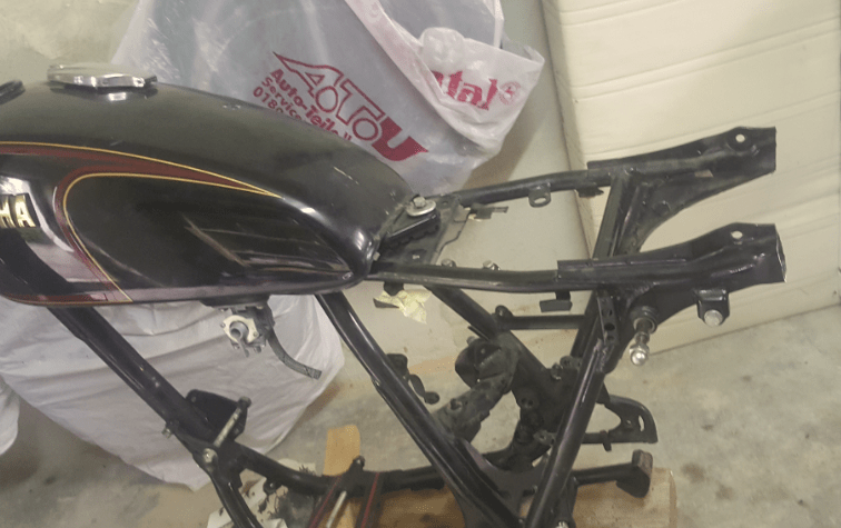 Yamaha sr 500 · yamaha sr500 unikat scrambler 34ps. Yamaha Sr500 48t Brat Style Umbau Caferacer Forum De