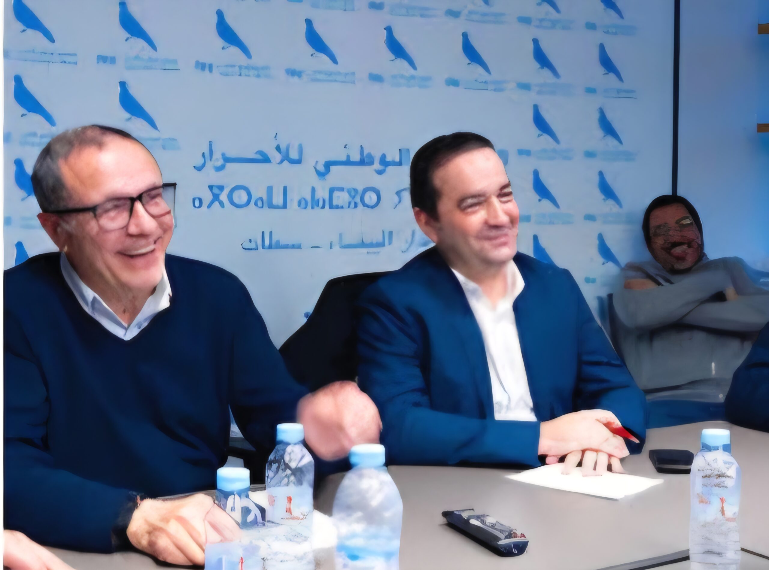 مواجهة دامية بين قطبين من الاحرار تنذر بهز أركان الحزب بالدار البيضاء مواجهة دامية بين قطبين من الاحرار تنذر بهز أركان الحزب بالدار البيضاء