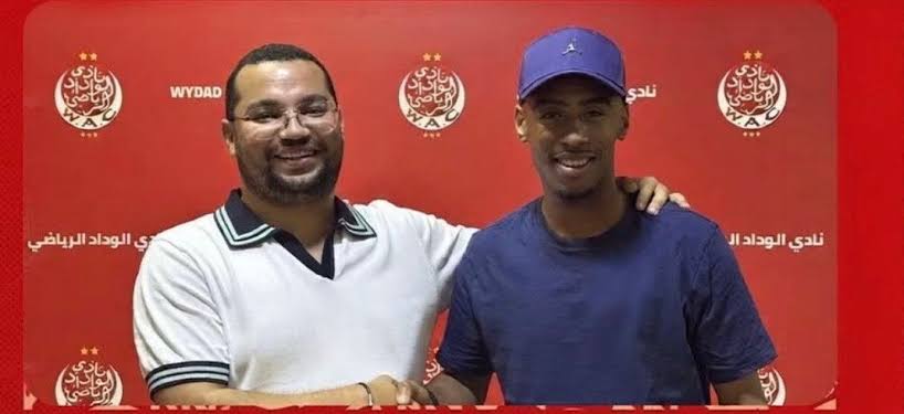 رسمياً.. عادل الخلوفي لاعباً جديداً للوداد الرياضي رسمياً.. عادل الخلوفي لاعباً جديداً للوداد الرياضي