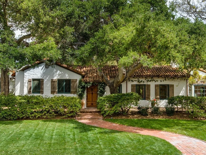 Since then jeff has continued to pour on the bridges magic on film. Oprah Bought Neighbor Jeff Bridges Home Growing Her Montecito Empire Business Insider