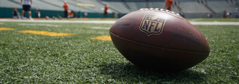 Snake drafts, also known as serpentine drafts, are how most fantasy leagues fill their rosters (auction drafts being the other format.) . Auction Draft Tips Tricks Fantasy Football Fantasypros