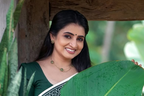 புது சீரியலில் நடிக்கும் பாண்டியன் ஸ்டோர்ஸ் சுஜிதா.. வேறு சேனலுக்கு சென்றது ஏன் புது சீரியலில் நடிக்கும் பாண்டியன் ஸ்டோர்ஸ் சுஜிதா.. வேறு சேனலுக்கு சென்றது ஏன்