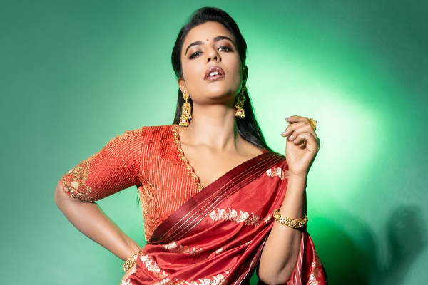ஐஸ்வர்யா ராஜேஷ் அழகிய போட்டோஷூட் ஐஸ்வர்யா ராஜேஷ் அழகிய போட்டோஷூட்