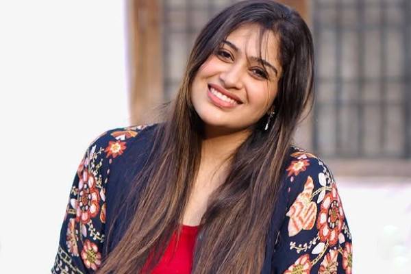புதிய சீரியலில் கமிட்டாகியுள்ள பிரபல நடிகை ஷோபனா புதிய சீரியலில் கமிட்டாகியுள்ள பிரபல நடிகை ஷோபனா