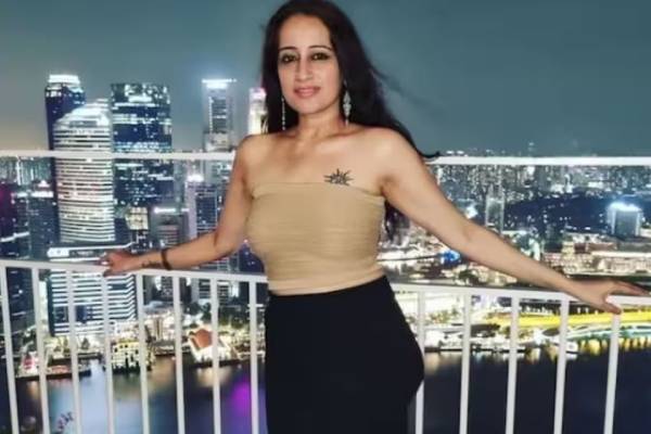 ரூமிற்கு தனியாக அழைத்த அந்த பட இயக்குனர், என்னை.. பிரபல நடிகை பரபரப்பு தகவல் ரூமிற்கு தனியாக அழைத்த அந்த பட இயக்குனர், என்னை.. பிரபல நடிகை பரபரப்பு தகவல்