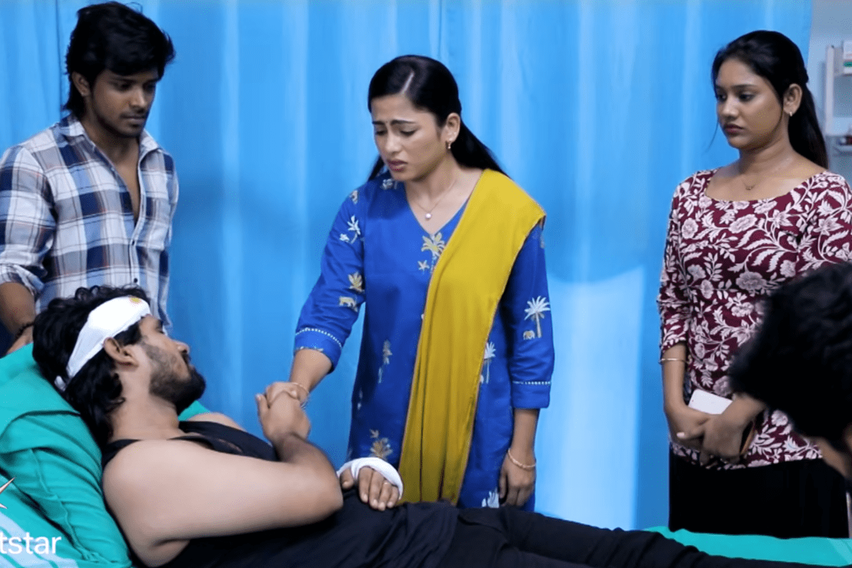 தலை, கையில் கட்டுடன் மருத்துவமனையில் சோழன்; பார்க்க வந்த நிலா.. அய்யனார் துணை சீரியல் புரோமோ தலை, கையில் கட்டுடன் மருத்துவமனையில் சோழன்; பார்க்க வந்த நிலா.. அய்யனார் துணை சீரியல் புரோமோ