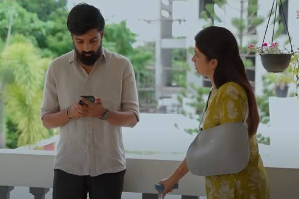 தர்ஷன் திருமணத்தை முடித்த ஜனனி-சக்தி எடுத்த அடுத்த அதிரடி முடிவு… எதிர்நீச்சல் தொடர்கிறது சீரியல் தர்ஷன் திருமணத்தை முடித்த ஜனனி-சக்தி எடுத்த அடுத்த அதிரடி முடிவு… எதிர்நீச்சல் தொடர்கிறது சீரியல்