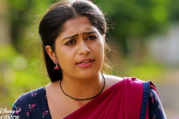 மீண்டும் விஜய் டிவி சீரியலில் கமிட்டாகியுள்ள முத்தழகு சீரியல் புகழ் ஷோபனா… நாயகன் இவர்தான் மீண்டும் விஜய் டிவி சீரியலில் கமிட்டாகியுள்ள முத்தழகு சீரியல் புகழ் ஷோபனா… நாயகன் இவர்தான்