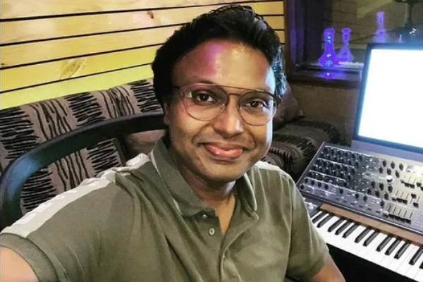 இசையமைப்பாளர் டி. இமானின் சொத்து மதிப்பு எவ்வளவு தெரியுமா? இதோ முழு விவரம் இசையமைப்பாளர் டி. இமானின் சொத்து மதிப்பு எவ்வளவு தெரியுமா? இதோ முழு விவரம்