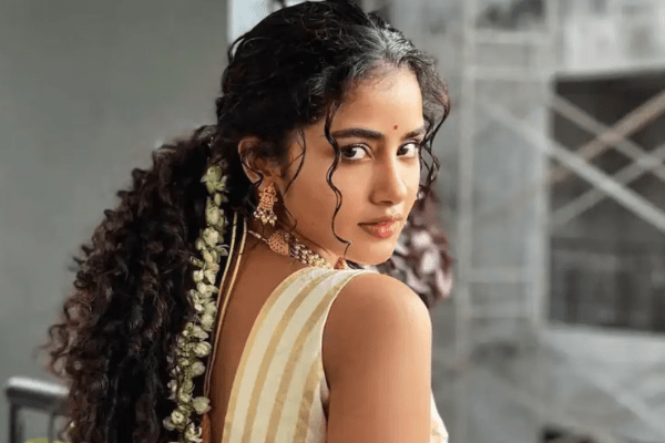 அந்த வதந்தியால் வேலை இல்லாமல் வீட்டில் இருந்த நடிகை அனுபமா பரமேஸ்வரன்.. ஷாக்கிங் தகவல் அந்த வதந்தியால் வேலை இல்லாமல் வீட்டில் இருந்த நடிகை அனுபமா பரமேஸ்வரன்.. ஷாக்கிங் தகவல்